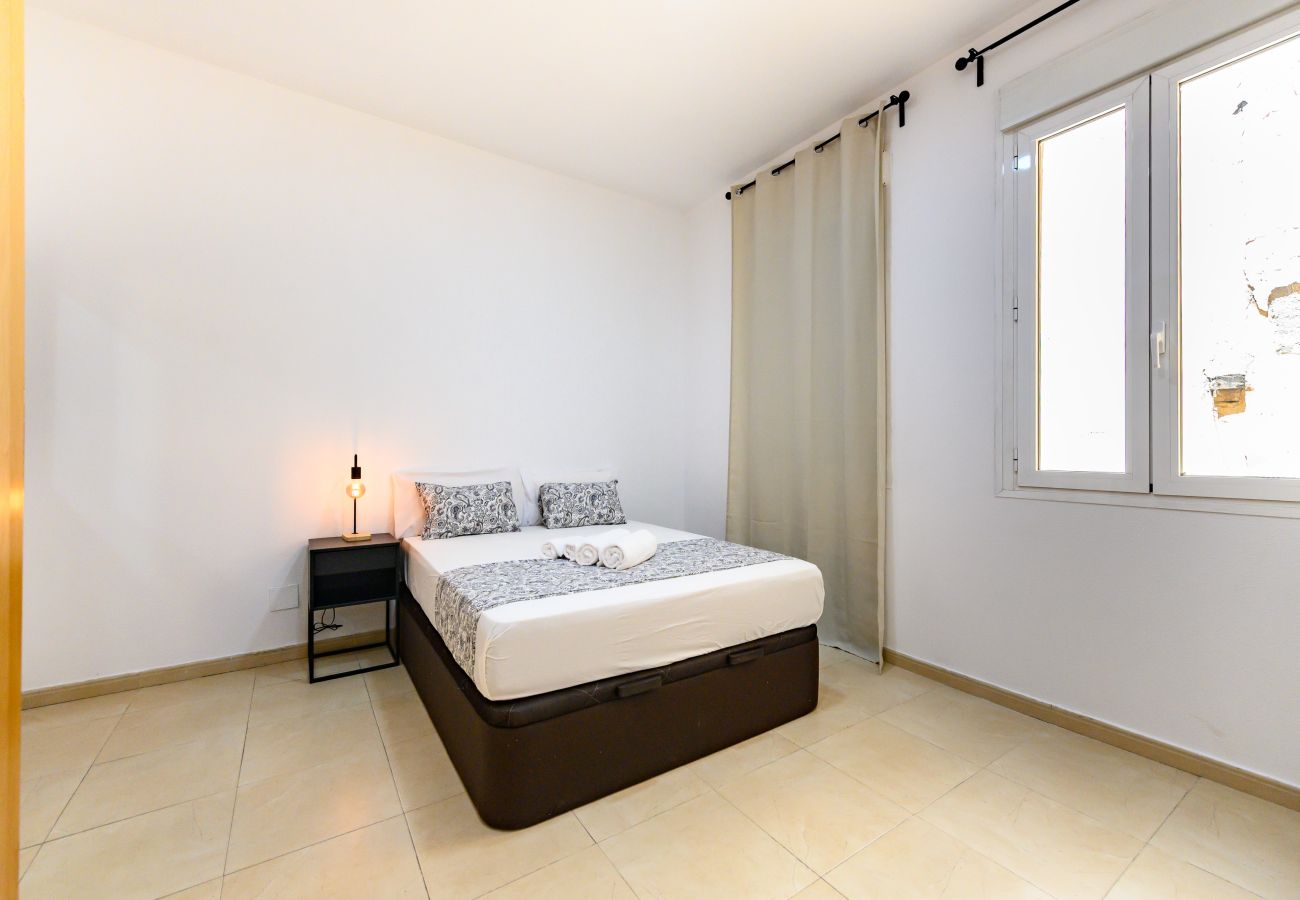 Apartamento en Madrid - M (DIN132F) Piso de 2 dormitorios y 3 baños en el