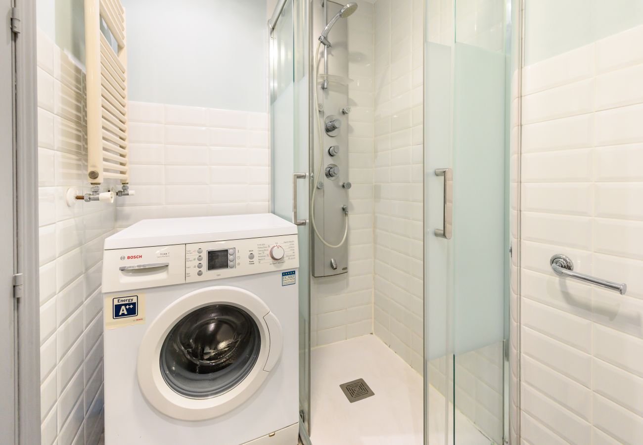 Apartamento en Madrid - M (PRA100C) Piso 2 dormitorios y 2 baños en el cen