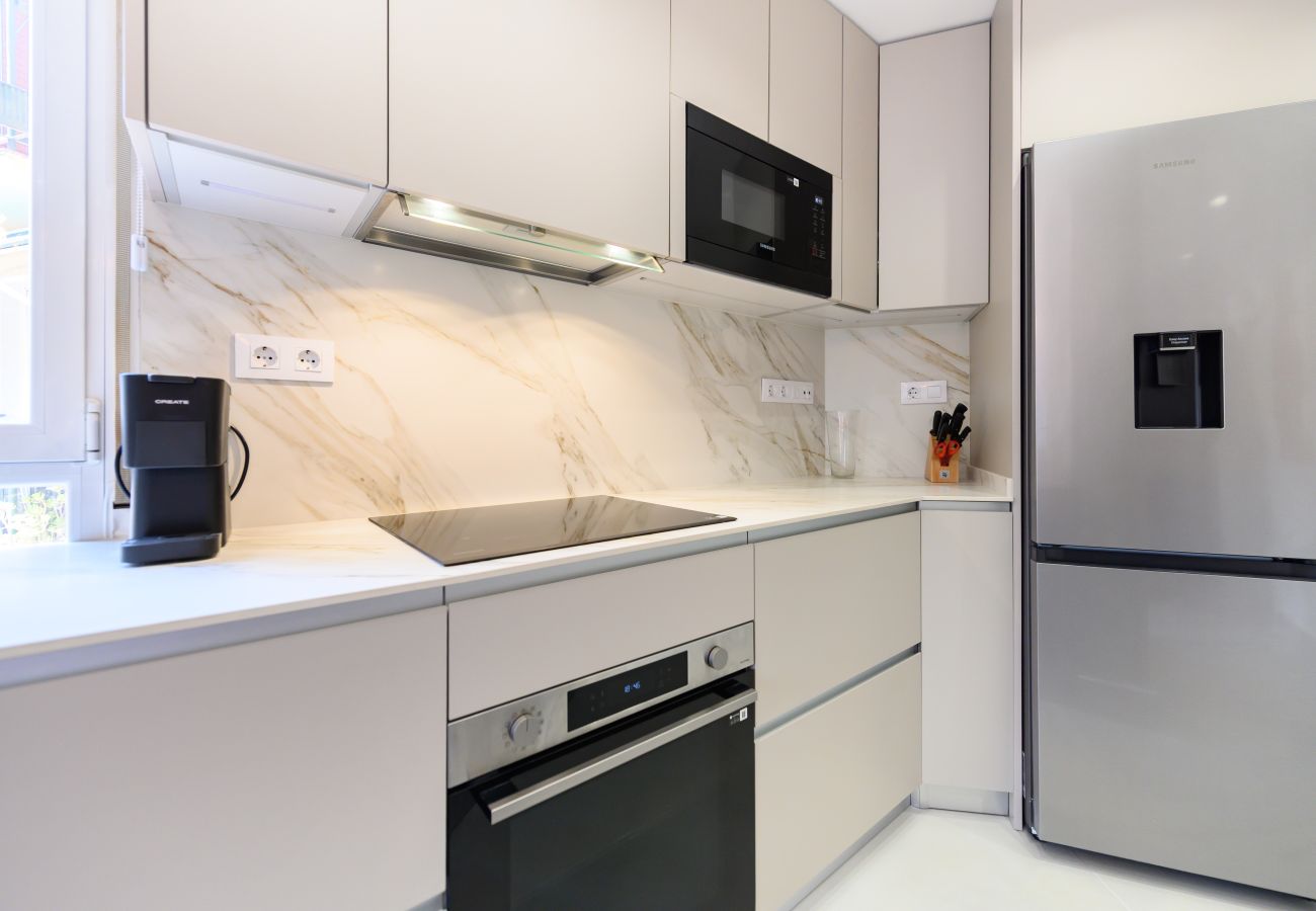 Apartamento en Madrid - M (COL164B) Acogedor piso de 2 dormitorios en Cham