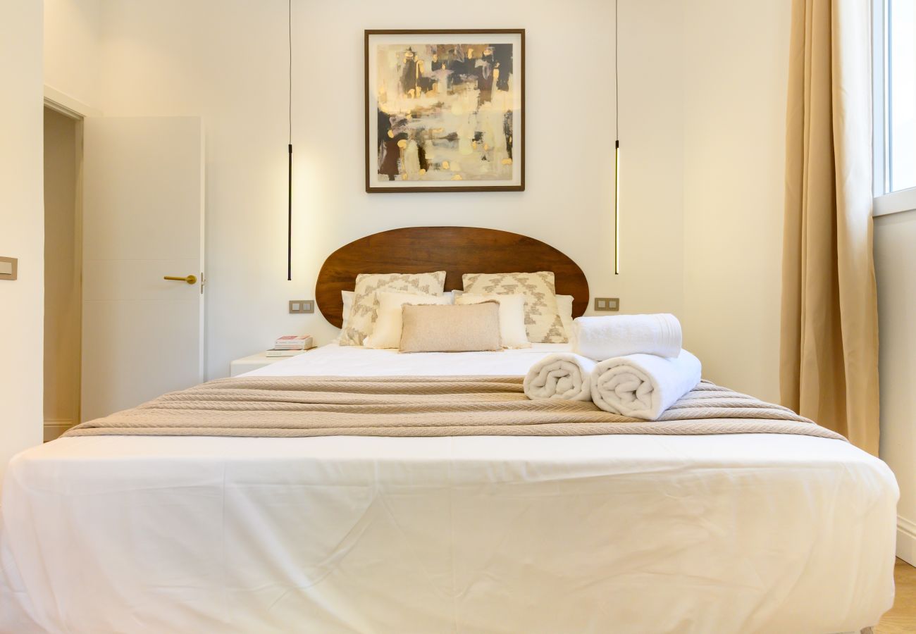 Apartamento en Madrid - M (HER1080C) Piso de 2 dormitorios en el barrio d