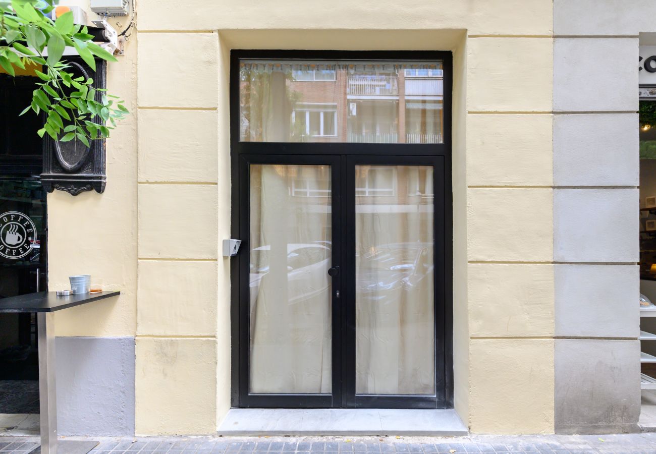 Apartamento en Madrid - M (HER1080C) Piso de 2 dormitorios en el barrio d