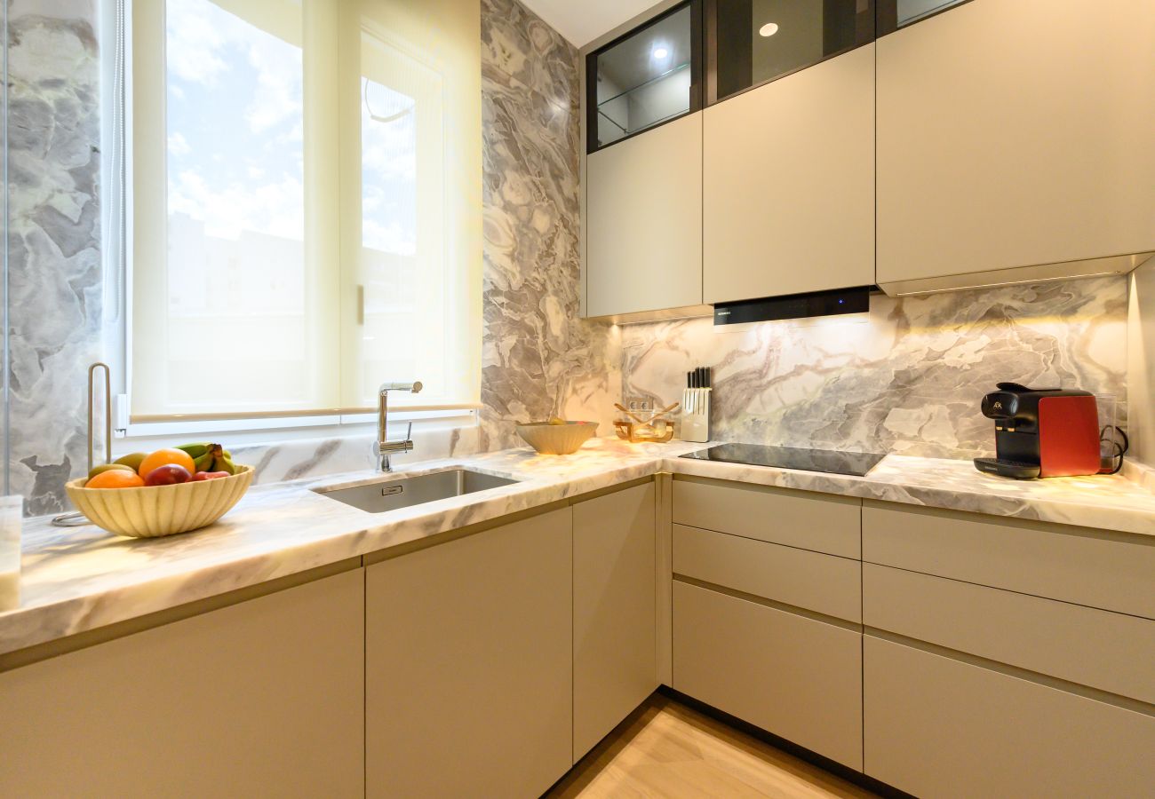 Apartamento en Madrid - M (HER1080C) Piso de 2 dormitorios en el barrio d