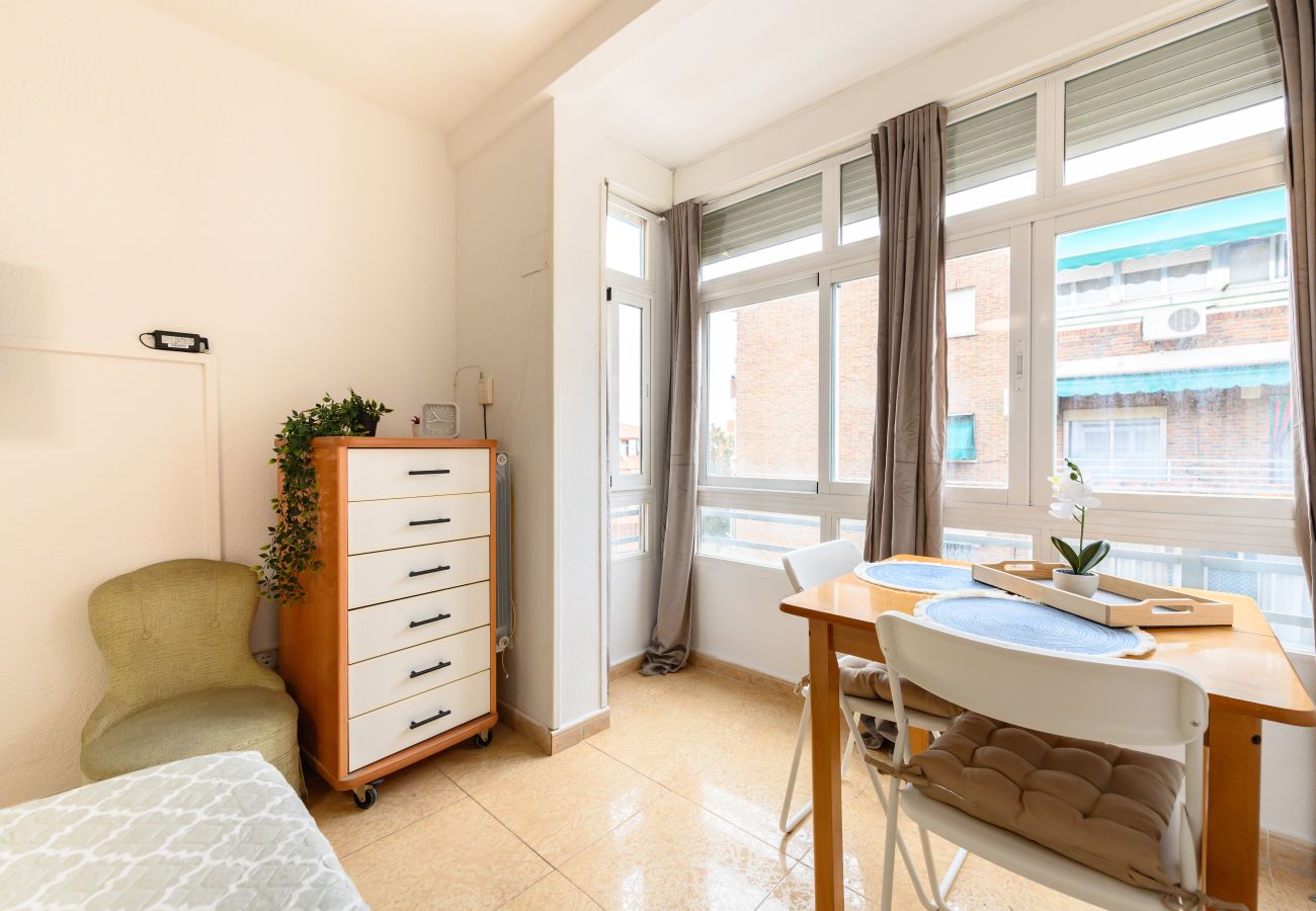 Apartamento en Madrid - M (PAL202B) Piso de 4 dormitorios en Villaverde