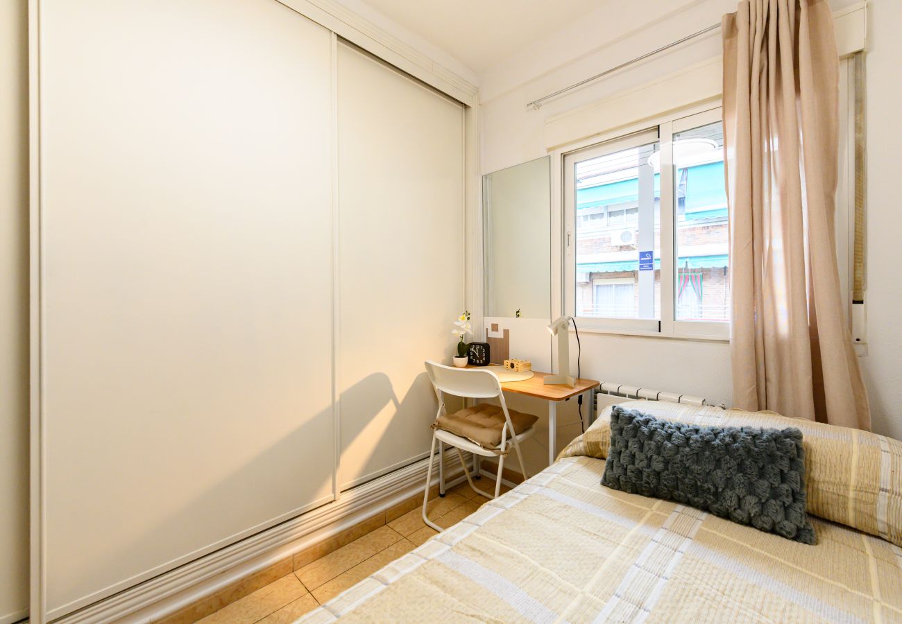 Apartamento en Madrid - M (PAL202B) Piso de 4 dormitorios en Villaverde