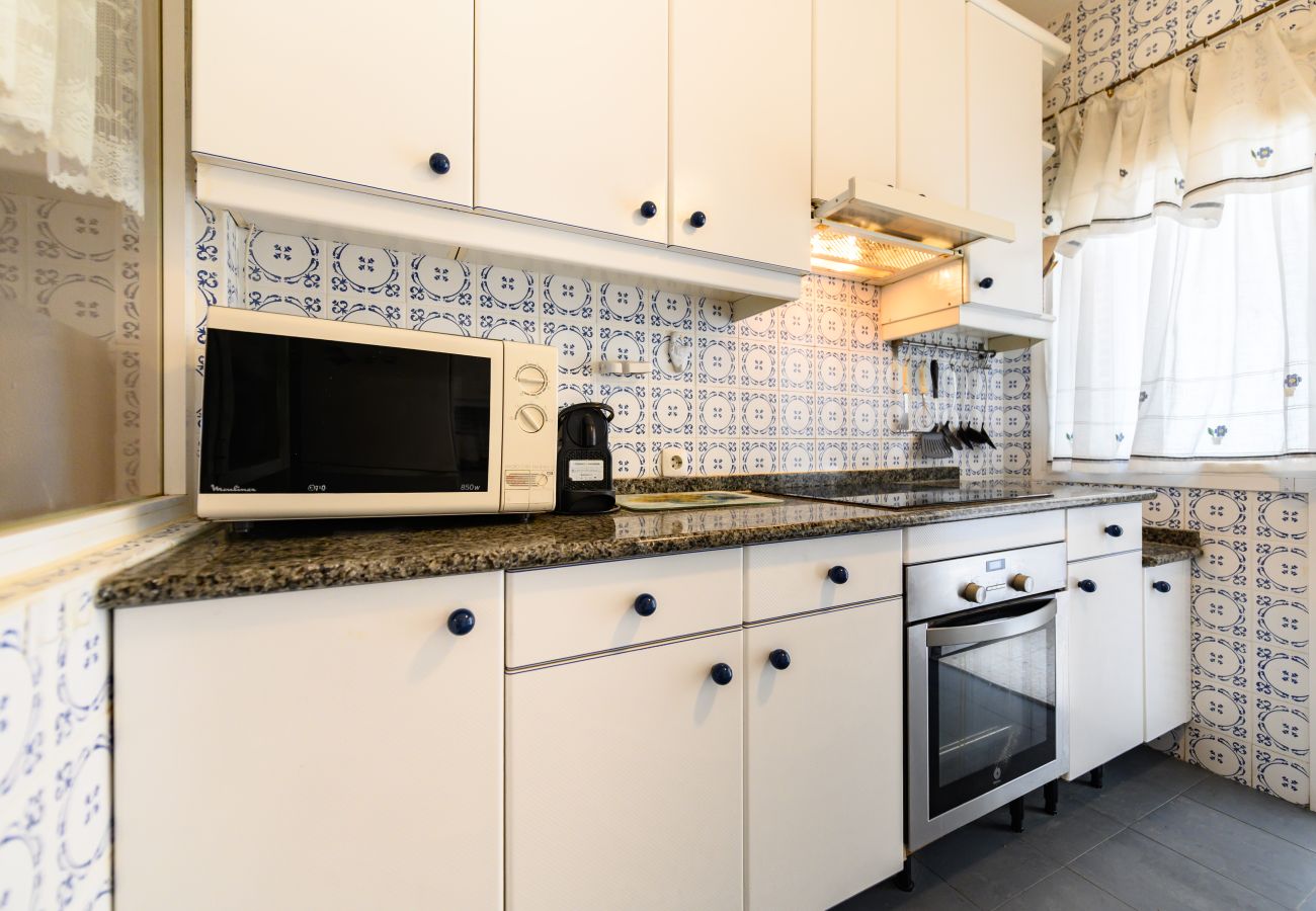 Apartamento en Madrid - M (PIR312ºD) Piso 5 dormitorios, 2 baños en Moncl