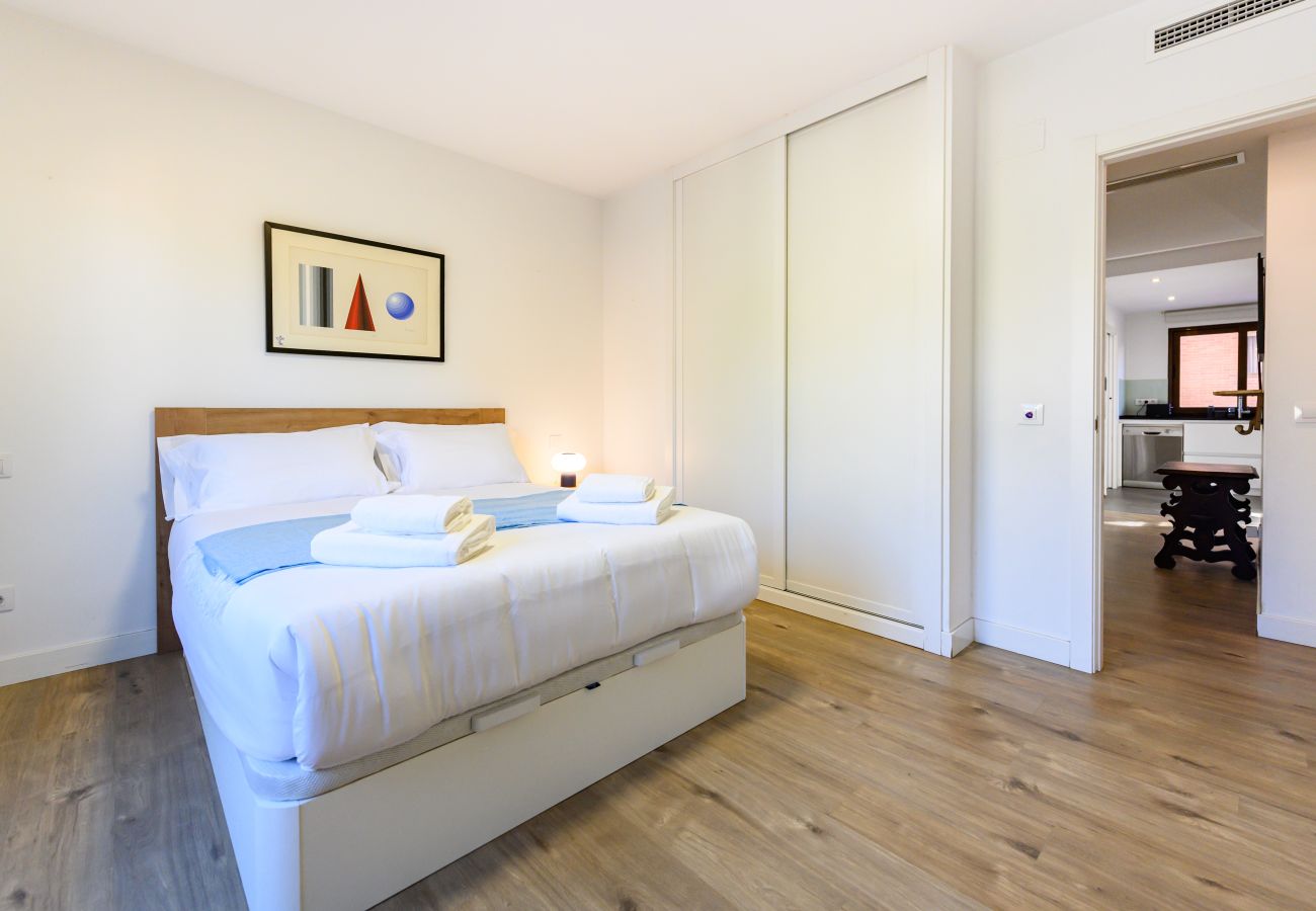 Apartamento en Madrid - M (ASO941B) Piso 3 dormitorios y 2 baños en Ciudad