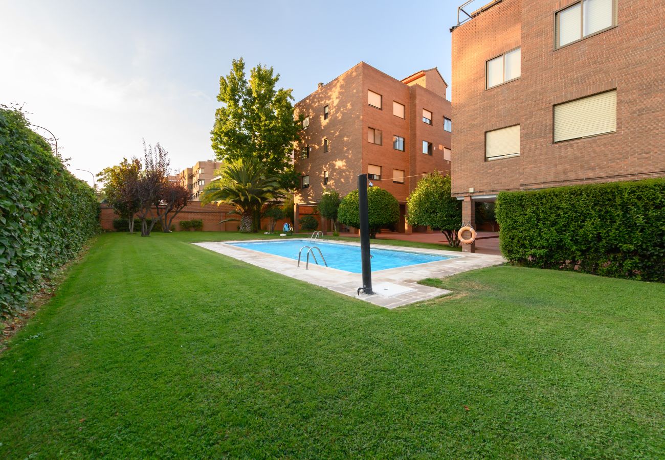 Apartamento en Madrid - M (ASO941B) Piso 3 dormitorios y 2 baños en Ciudad