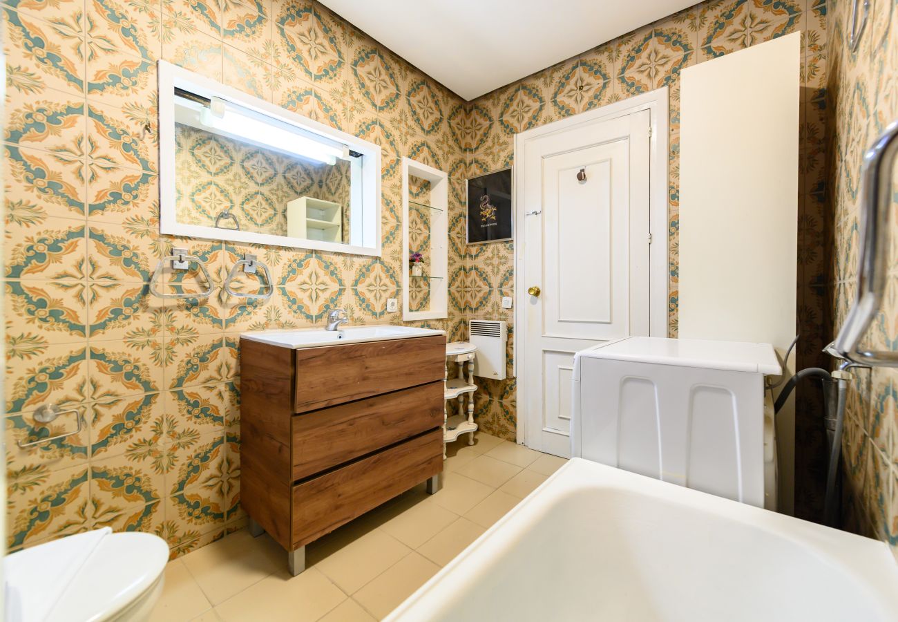 Apartamento en Madrid - M (NSDV1012) Piso de 4 dormitorios en Fuencarral-E