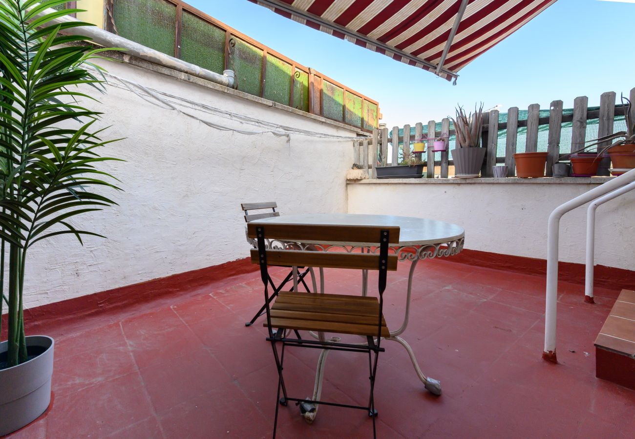 Apartamento en Madrid - M (NSDV1012) Piso de 4 dormitorios en Fuencarral-E