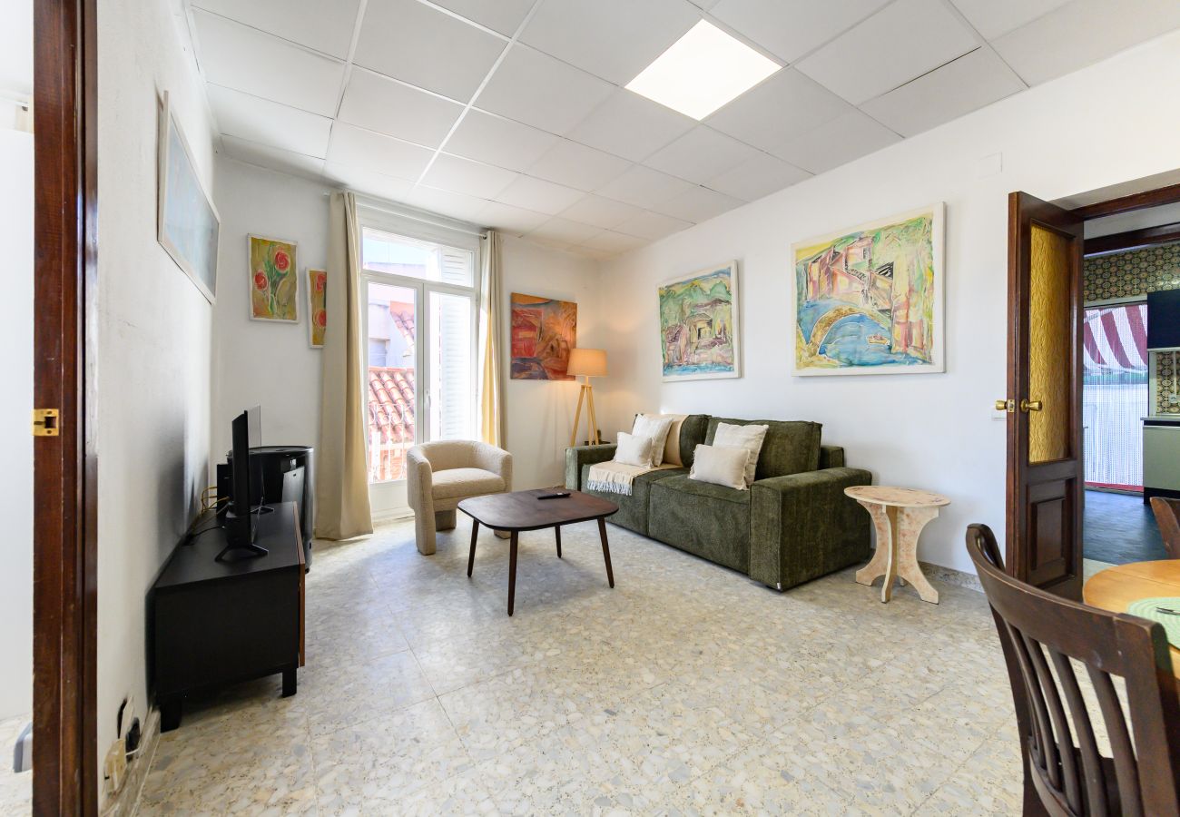 Apartamento en Madrid - M (NSDV1012) Piso de 4 dormitorios en Fuencarral-E
