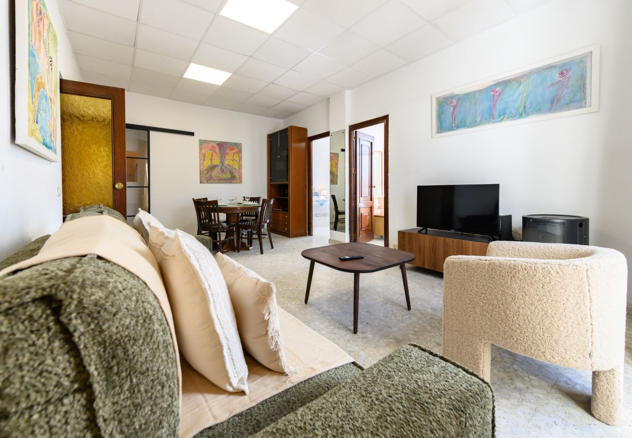 Apartamento en Madrid - M (NSDV1012) Piso de 4 dormitorios en Fuencarral-E