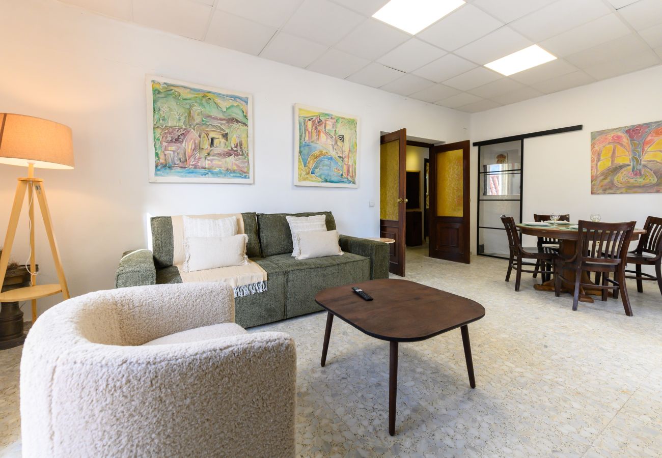 Apartamento en Madrid - M (NSDV1012) Piso de 4 dormitorios en Fuencarral-E