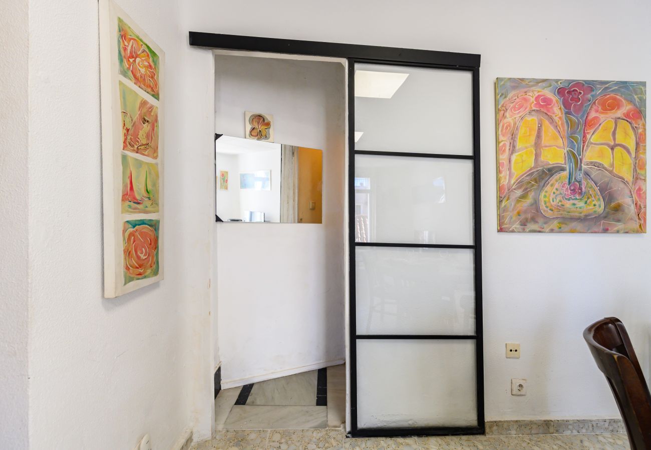 Apartamento en Madrid - M (NSDV1012) Piso de 4 dormitorios en Fuencarral-E