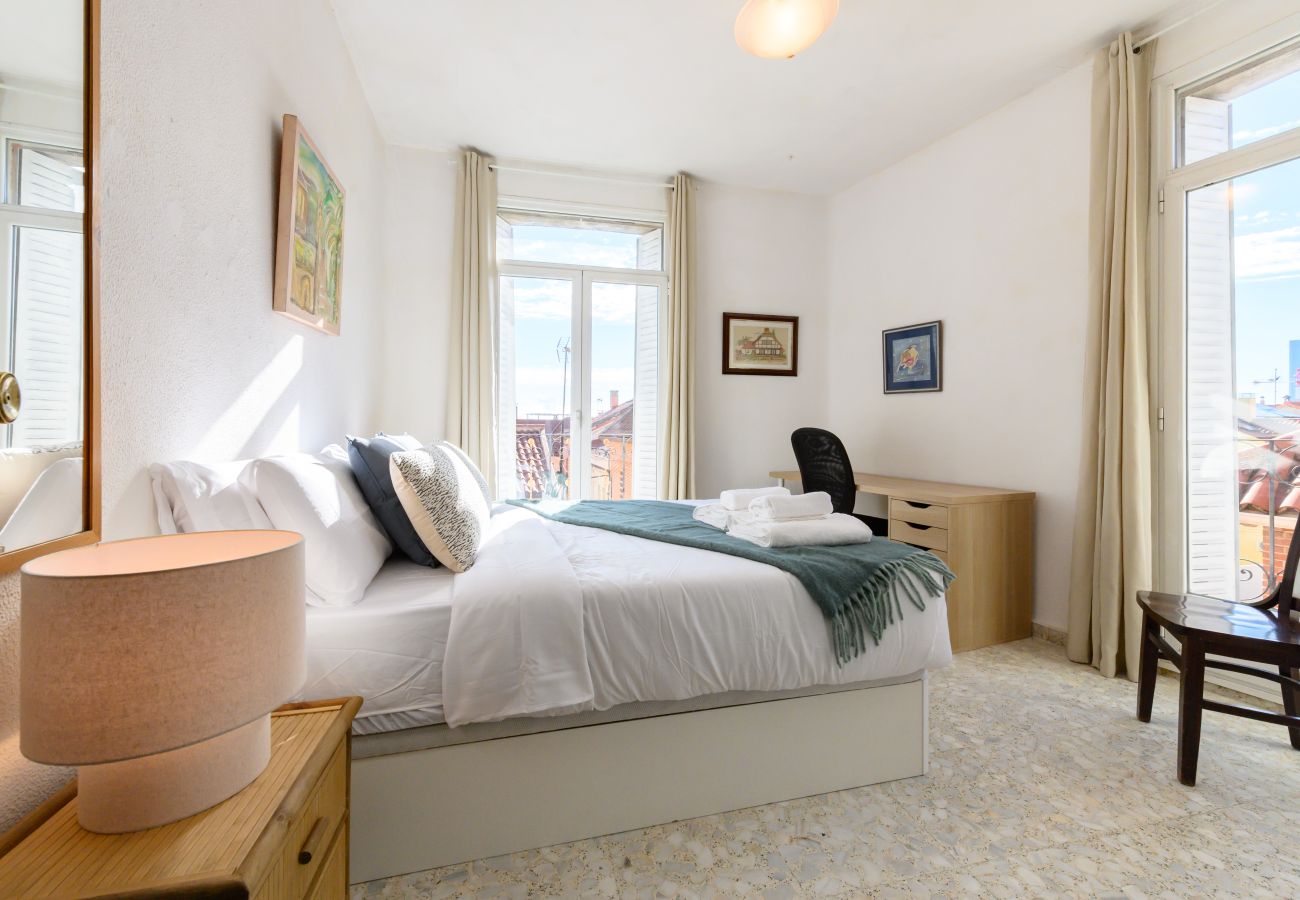 Apartamento en Madrid - M (NSDV1012) Piso de 4 dormitorios en Fuencarral-E