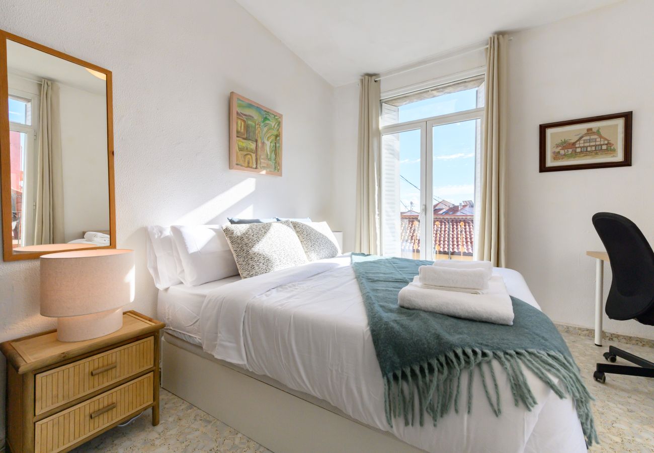 Apartamento en Madrid - M (NSDV1012) Piso de 4 dormitorios en Fuencarral-E