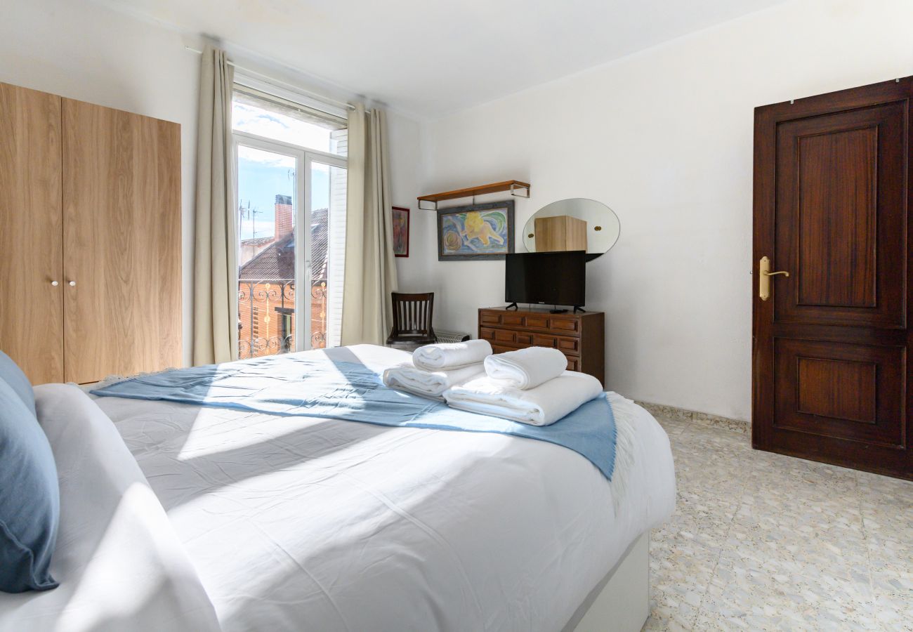 Apartamento en Madrid - M (NSDV1012) Piso de 4 dormitorios en Fuencarral-E