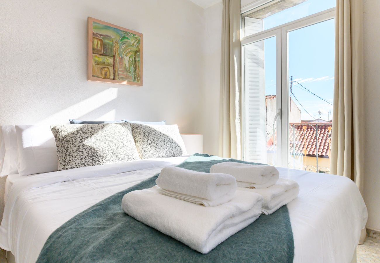 Apartamento en Madrid - M (NSDV1012) Piso de 4 dormitorios en Fuencarral-E