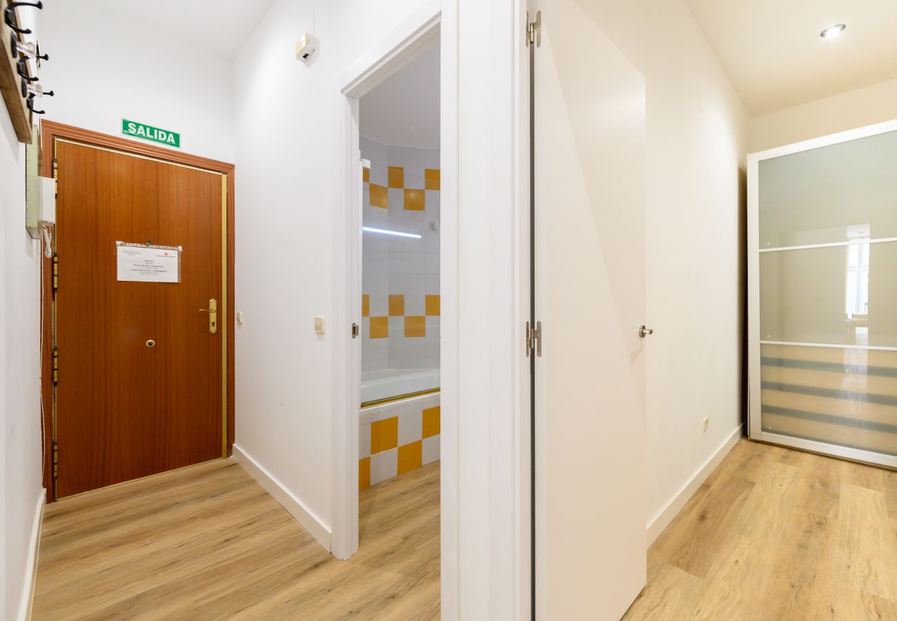 Apartment in Madrid - M (DLM73) Downtown Madrid centro Cibeles