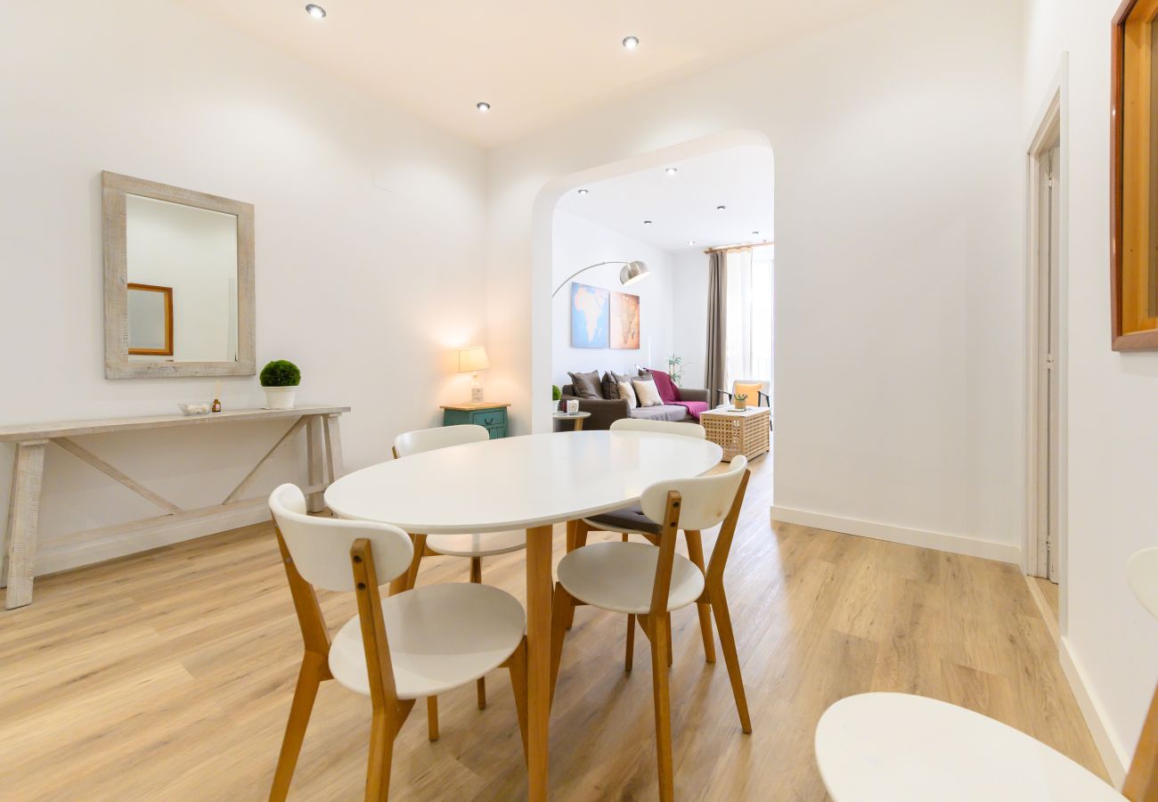 Apartment in Madrid - M (DLM73) Downtown Madrid centro Cibeles