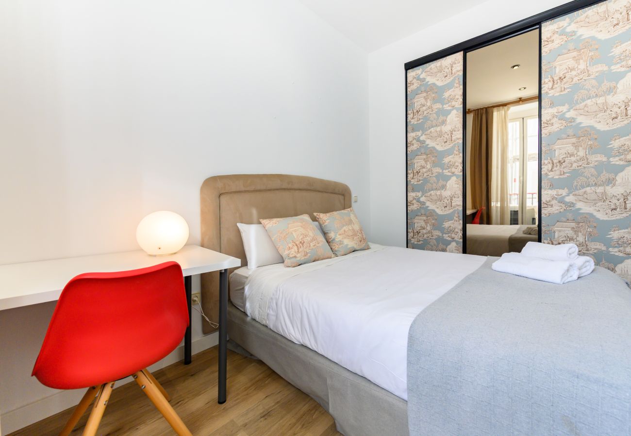 Apartment in Madrid - M (DLM73) Downtown Madrid centro Cibeles