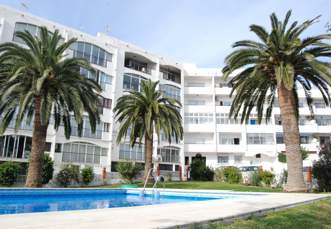 Apartment in Nerja - Apartment of 3 bedrooms to 100 m beach