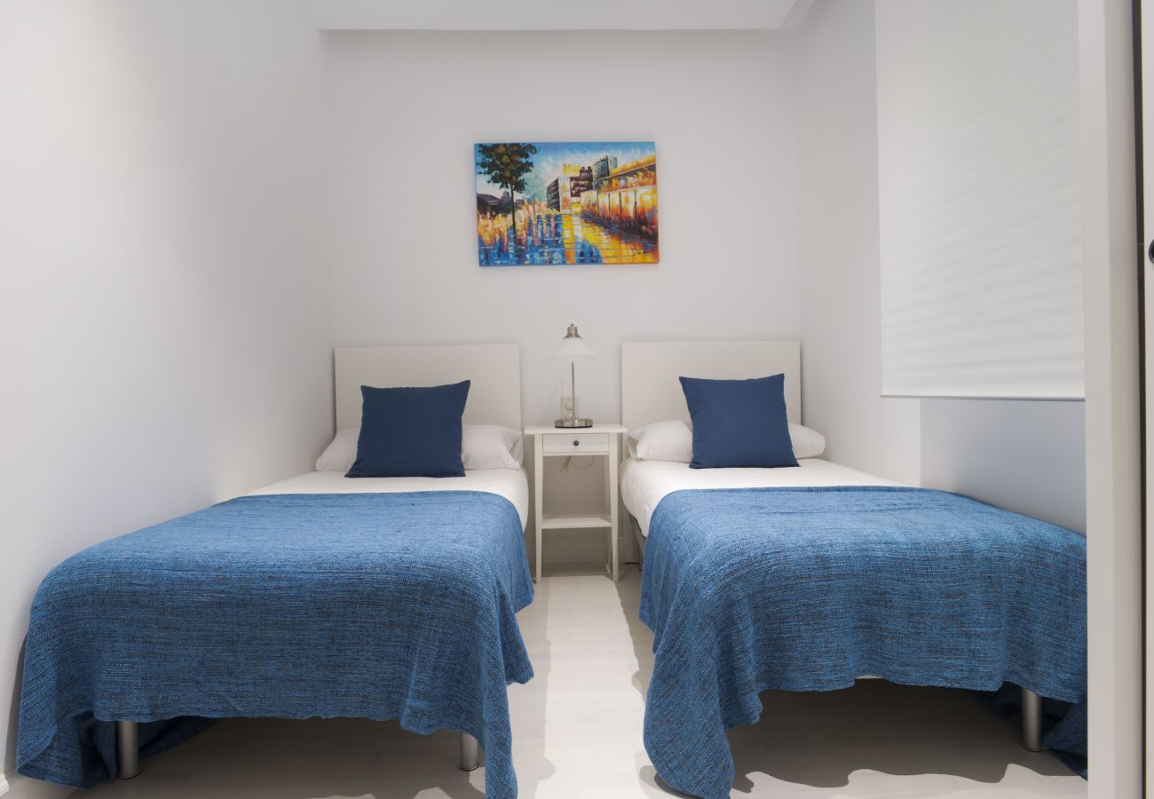 Apartment in San Sebastián - Apartment of 2 bedrooms to 150 m beach