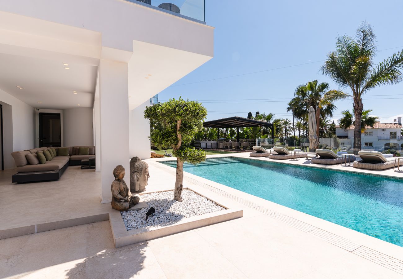 Villa in Marbella - Absolute high end villa with pool & Jacuzzi*