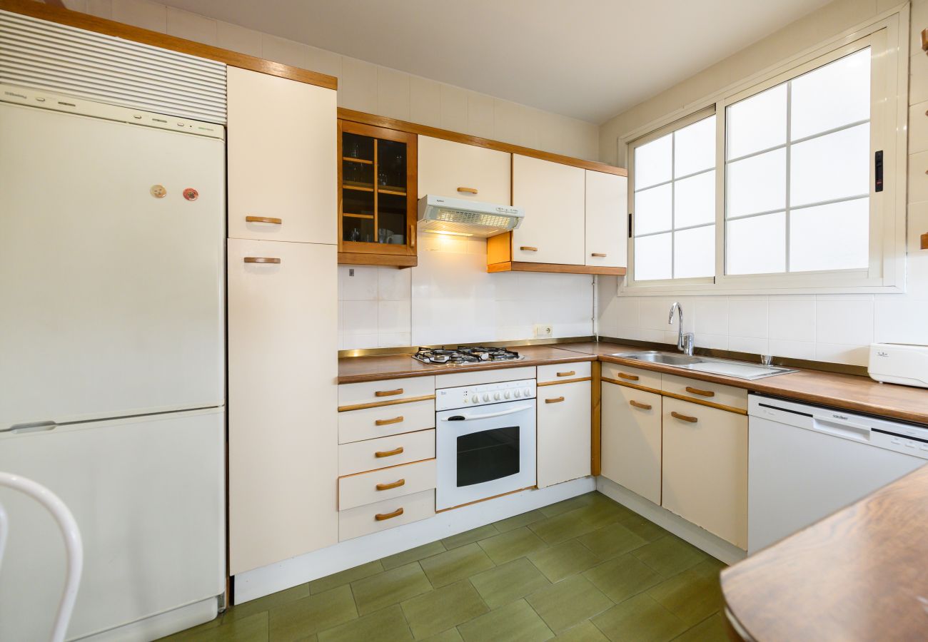 Apartment in Madrid - M (AAM242) Bº Salamanca-Guindalera