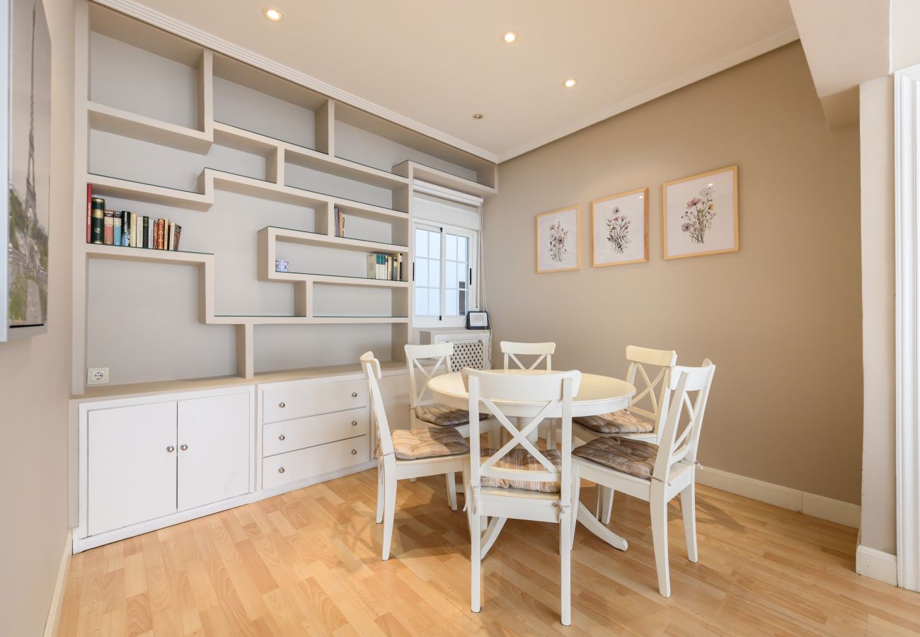 Apartment in Madrid - M (AAM242) Bº Salamanca-Guindalera