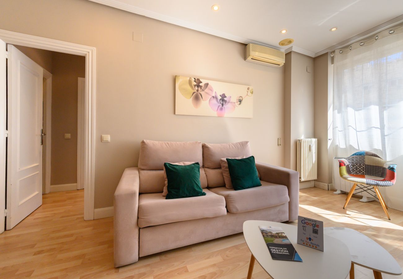 Apartment in Madrid - M (AAM242) Bº Salamanca-Guindalera