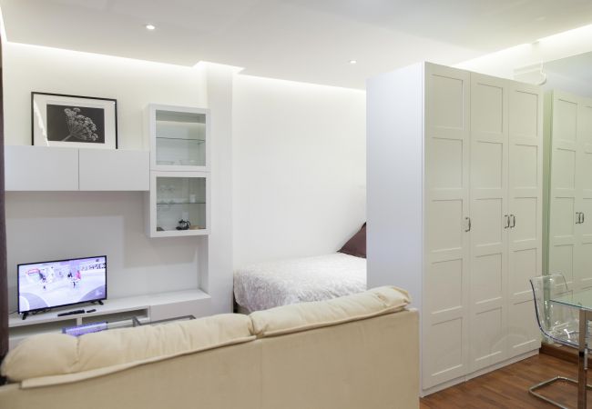 Studio in Madrid - M (DP131) Céntrico estudio en Malasaña Studio in Madrid - M (DP131) Céntrico estudio en Malasaña