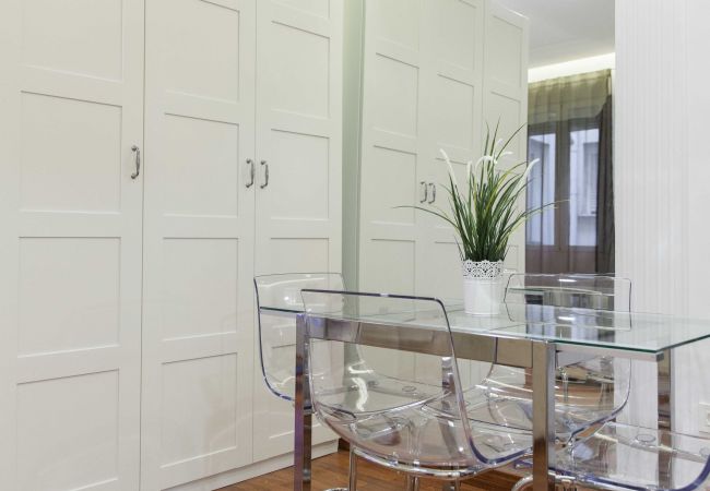 Studio in Madrid - M (DP131) Céntrico estudio en Malasaña Studio in Madrid - M (DP131) Céntrico estudio en Malasaña