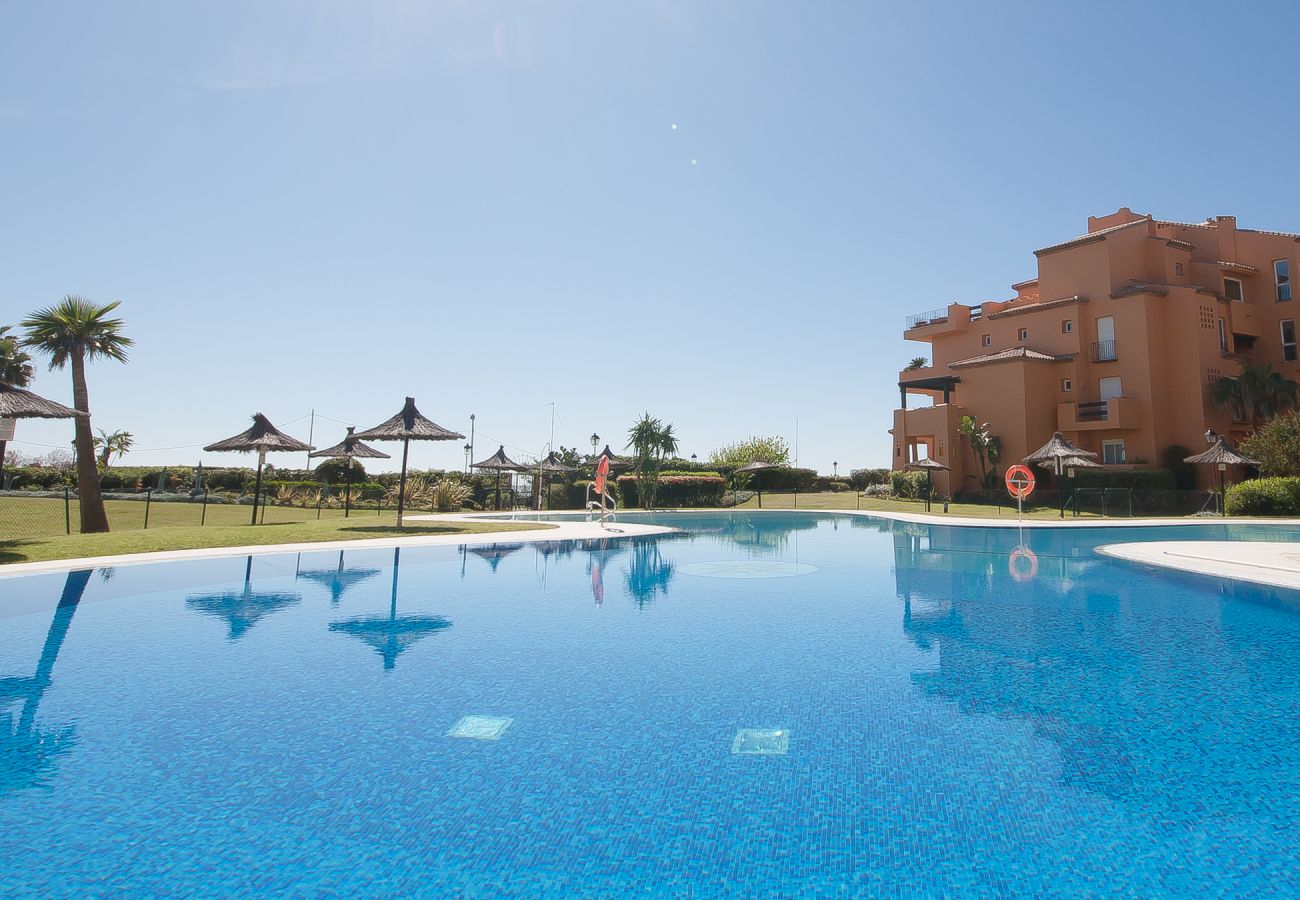Apartment in Manilva - Apartment with swimming pool to 100 m beach