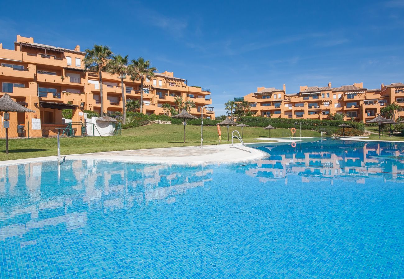 Apartment in Manilva - Apartment with swimming pool to 100 m beach