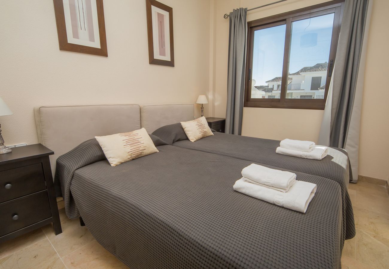 Apartment in Manilva - Apartment of 2 bedrooms to 100 m beach
