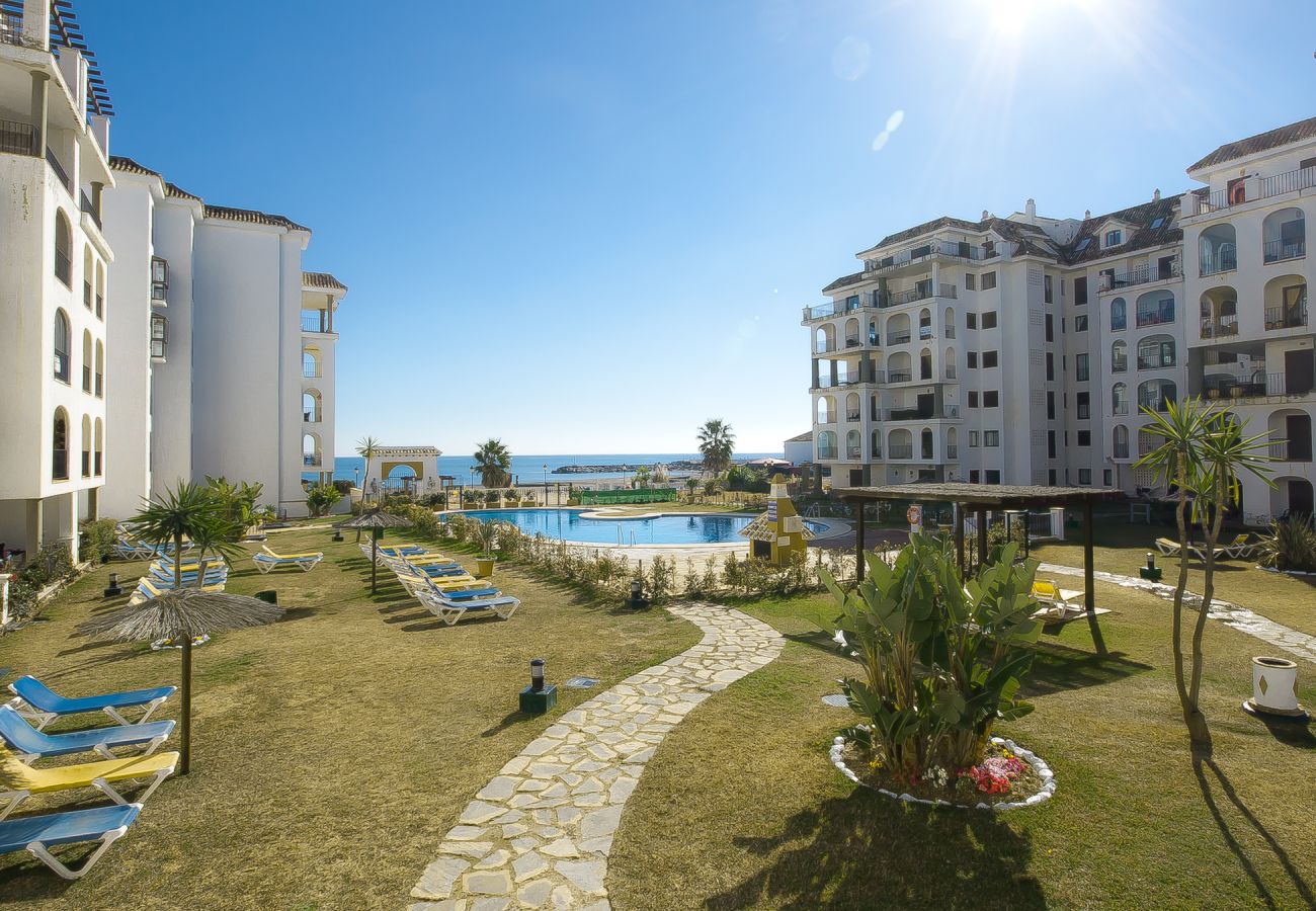 Apartment in Manilva - Apartment for 4 people to 100 m beach