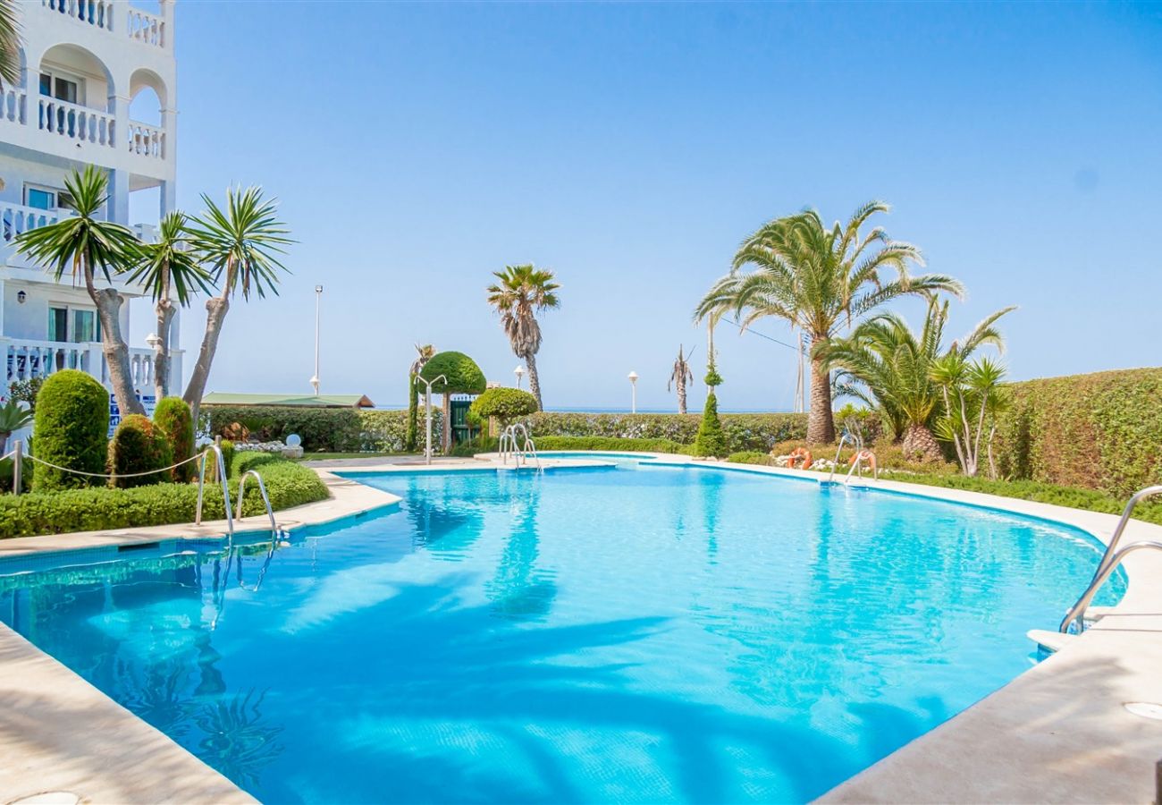 Residence in Nerja - Residence with swimming pool to 50 m beach