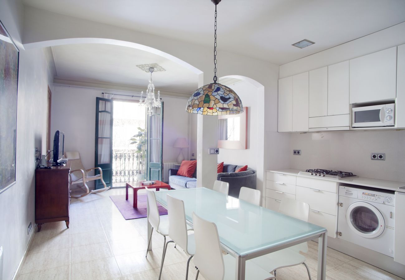 Apartment in Barcelona - VILADOMAT, large, comfortable, lightly, cute and silent flat in Eixample, Barcelona center