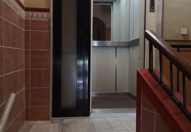 Apartment in Barcelona - SANT ANTONI, nice, silent and central located vacation rentals in Barcelona Apartment in Barcelona - SANT ANTONI, nice, silent and central located vacation rentals in Barcelona