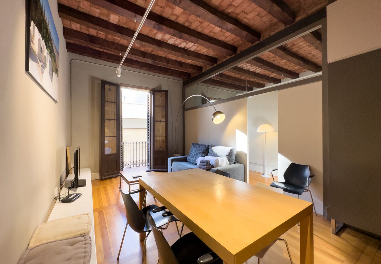 Apartment in Barcelona - GRACIA DREAM, very nice restored vacation rental apartment in Barcelona center, Gracia