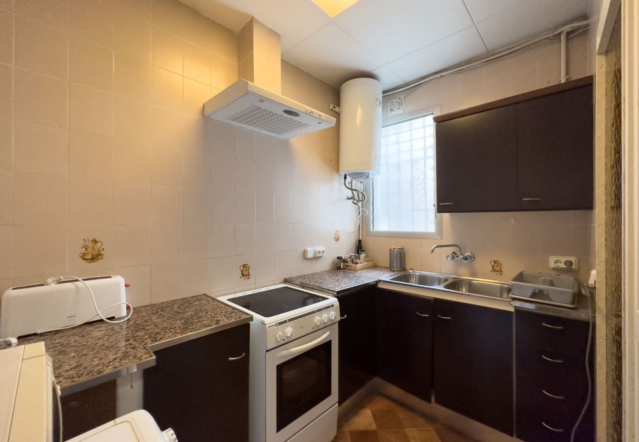 Apartment in Barcelona - Lovely, cute, lightly and silent studio for rent in Gracia, Barcelona center