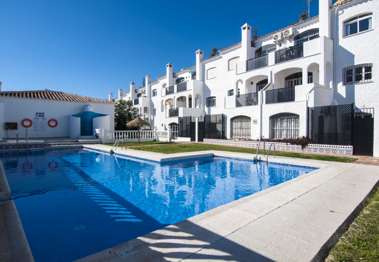 Apartment in Nerja - Apartment with swimming pool to 1 km beach