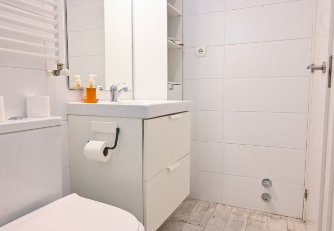 Studio in Madrid - M (PDA115) ESTUDIO 4 PAX Studio in Madrid - M (PDA115) ESTUDIO 4 PAX