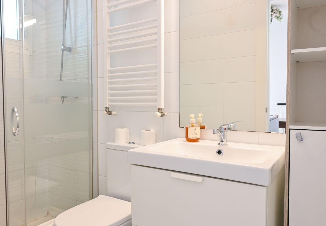 Studio in Madrid - M (ACA11) ESTUDIO 4 PAX
