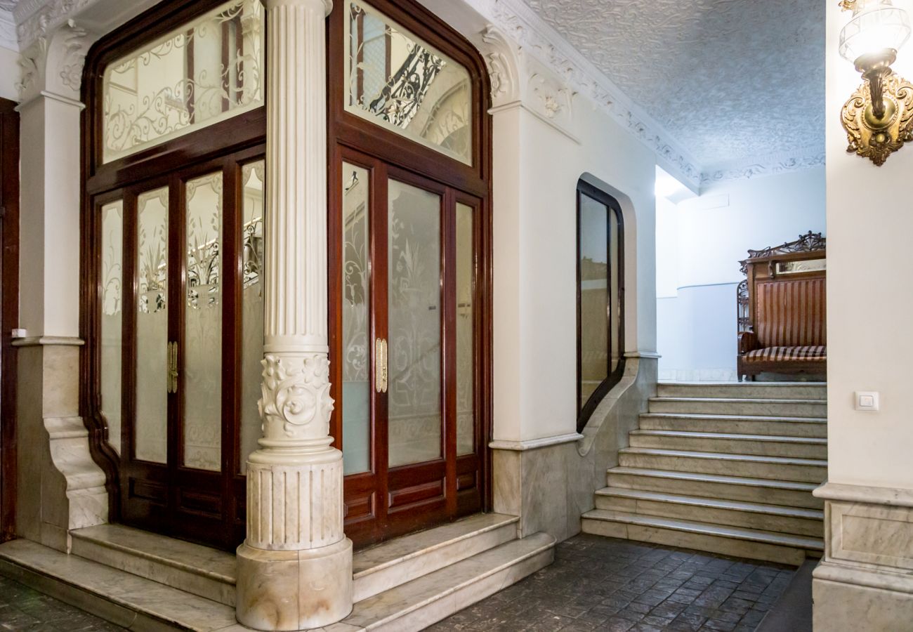 Apartment in Valencia / València - TH Ático Comedias