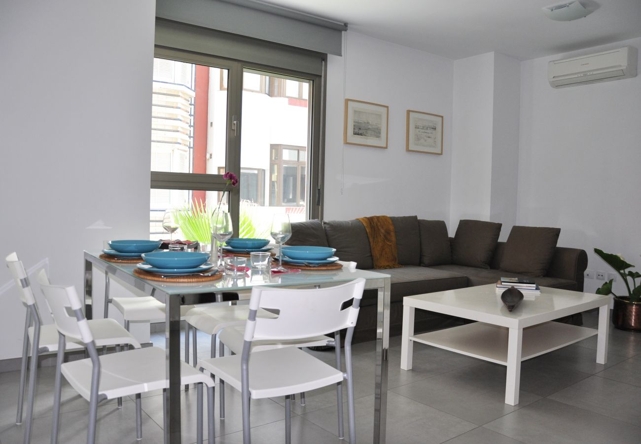 Apartment in Las Palmas de Gran Canaria - Apartment for 6 people to 120 m beach