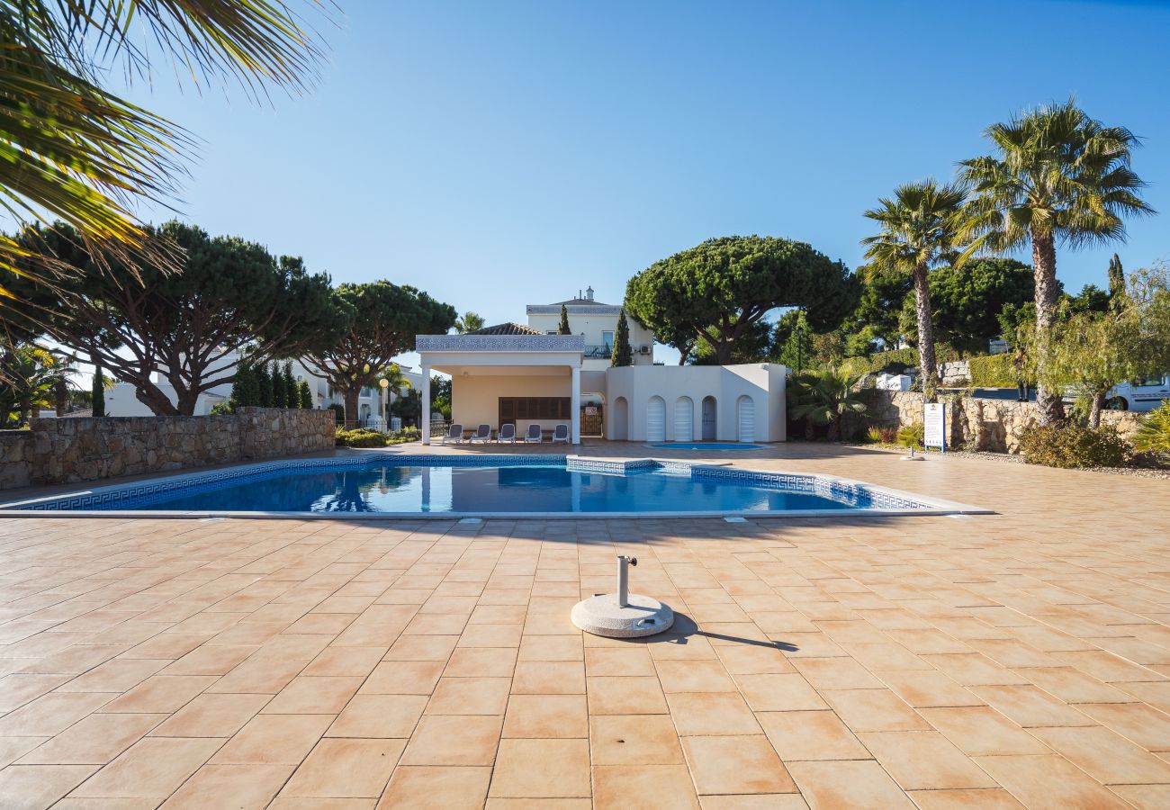 Apartment in Quinta do Lago - Apartment for 4 people to 2 km beach