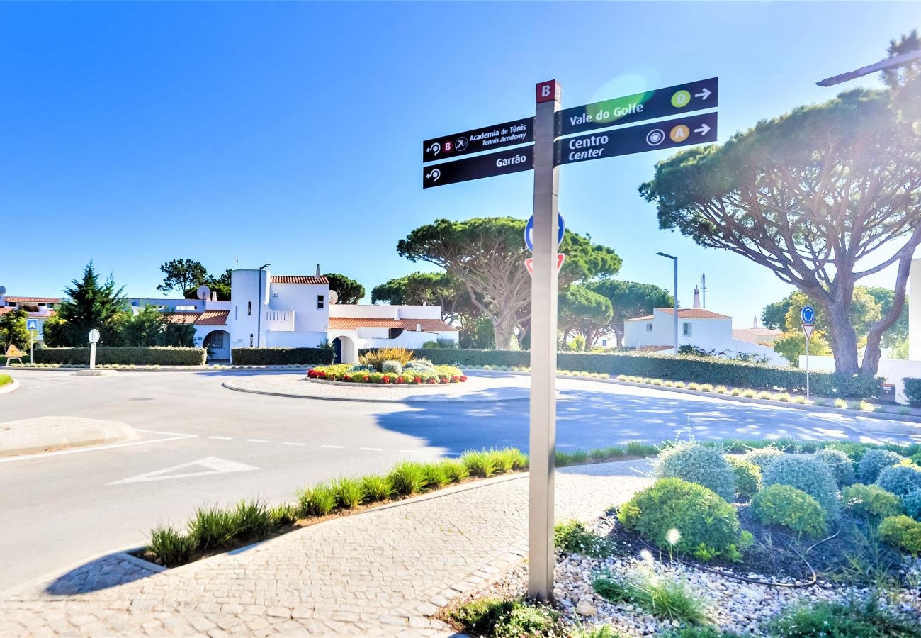 Apartment in Vale do Lobo - Apartment for 4 people to 2 km beach