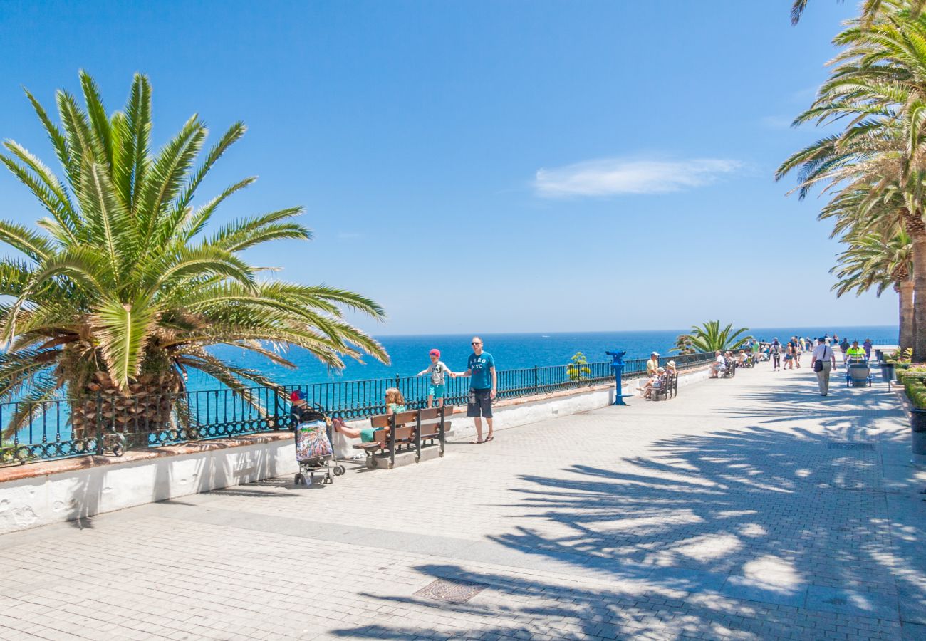Apartment in Nerja - Apartment for 4 people to 600 m beach