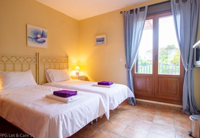 House in Ayamonte - ROU002 Townhouse with Private Garden and Direct Access to the Pool House in Ayamonte - ROU002 Townhouse with Private Garden and Direct Access to the Pool